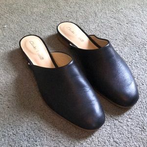 Clark’s Black Leather Slides